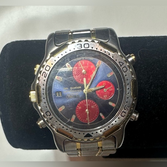 Seiko 7T32-6B89 World Timer Chronograph Quartz Red Blue Dial Men’s Watch - Picture 8 of 11